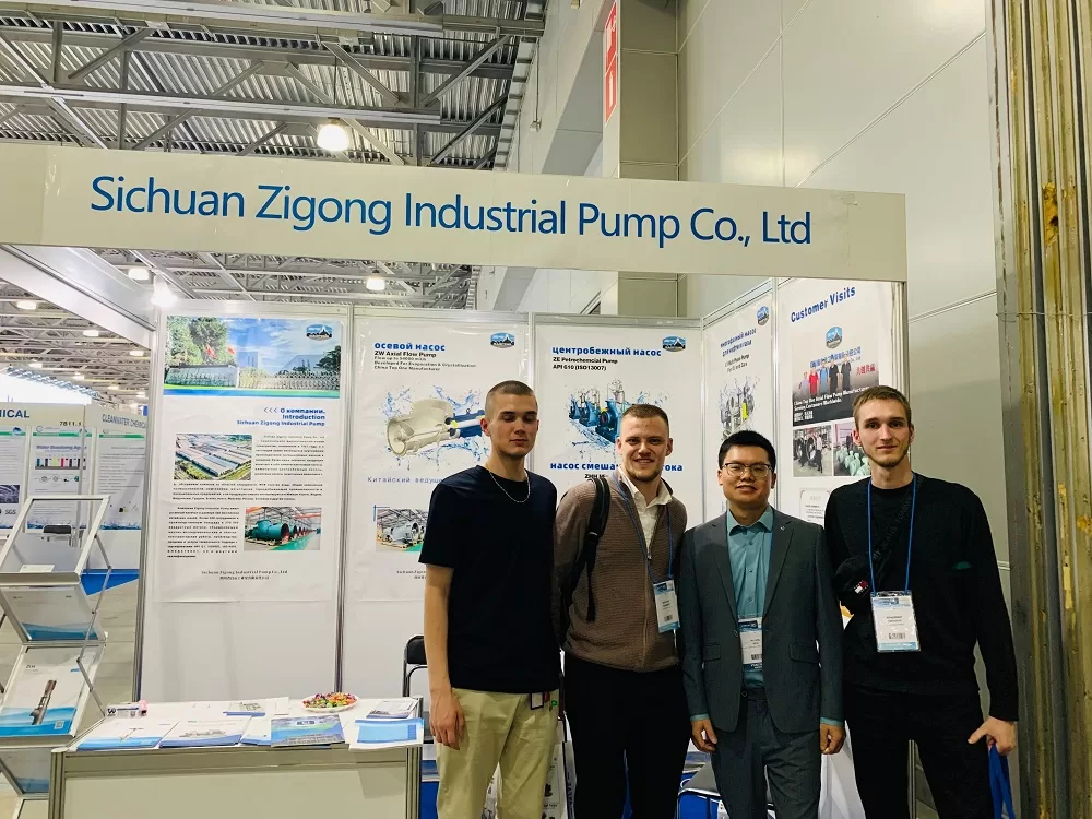 visitors at zigong industrial pump booth