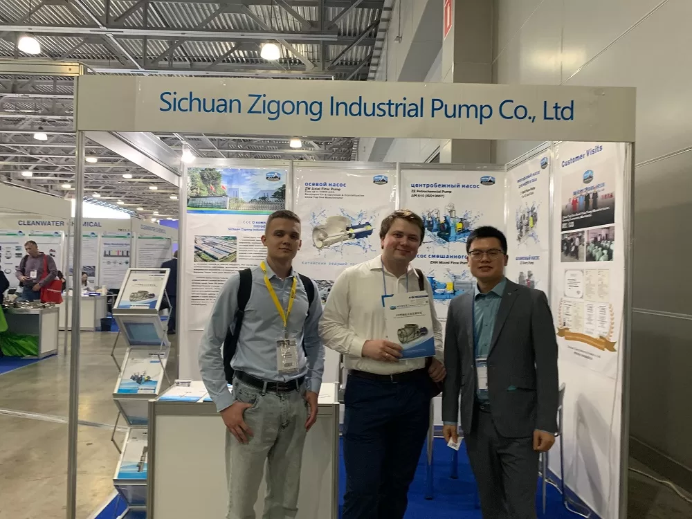 visitors at zigong industrial pump booth